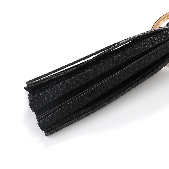 BLACK CIRCLE KEYCHAIN WRISTLET - Picture 10 of 14